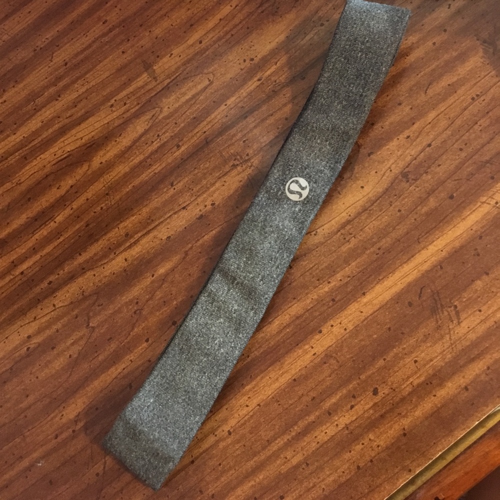 Lululemon grey headband
