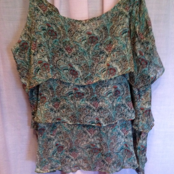 Romantic Boho Ruffled Top - Picture 4 of 4
