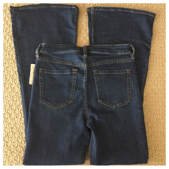 Free People High Rise Stretchy Flared Jeans.  NWT. - Picture 6 of 7