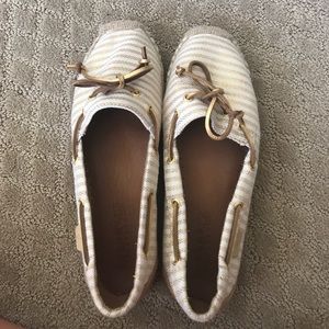 Gold striped Sperrys! Size: 9 1/2