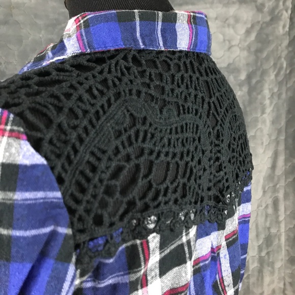 Bongo Flannel Plaid Crop Lace Back Tie Top Small - Picture 6 of 7