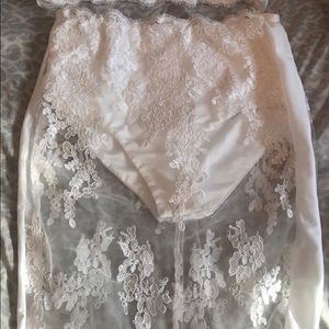 This is a two piece mash outfit