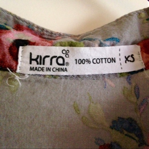 Kirra Floral Gray Button Down Top XS Tunic Pockets - Picture 4 of 4