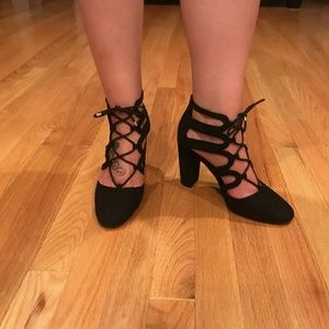 Black caged heel lace up shoes size 7