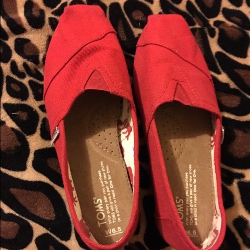 Red Toms