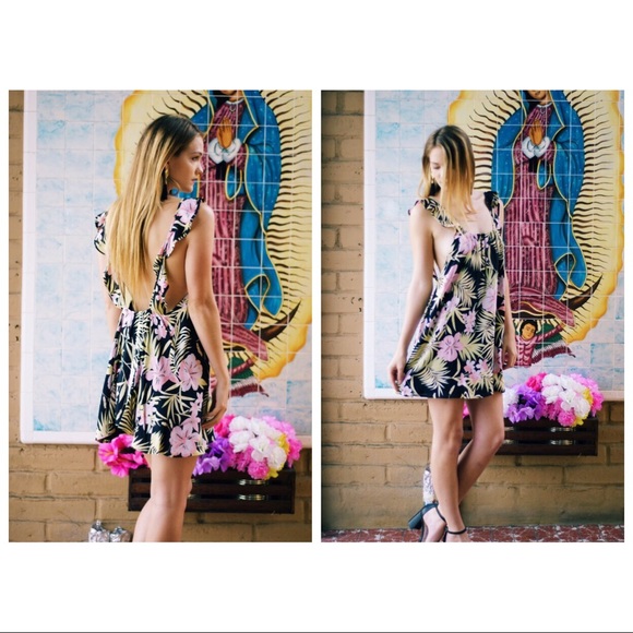 ƒσя ℓσνє αη∂ ℓємσηѕ ☾ × Pacific Mini Dress - Picture 2 of 4