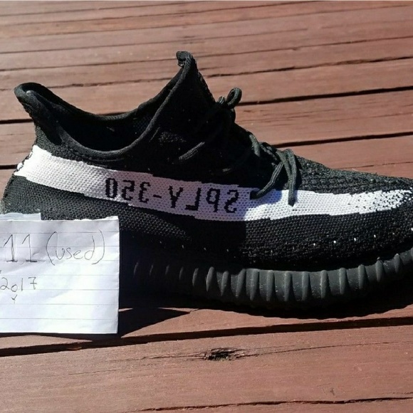 Yeezy 350 v2 Black and White