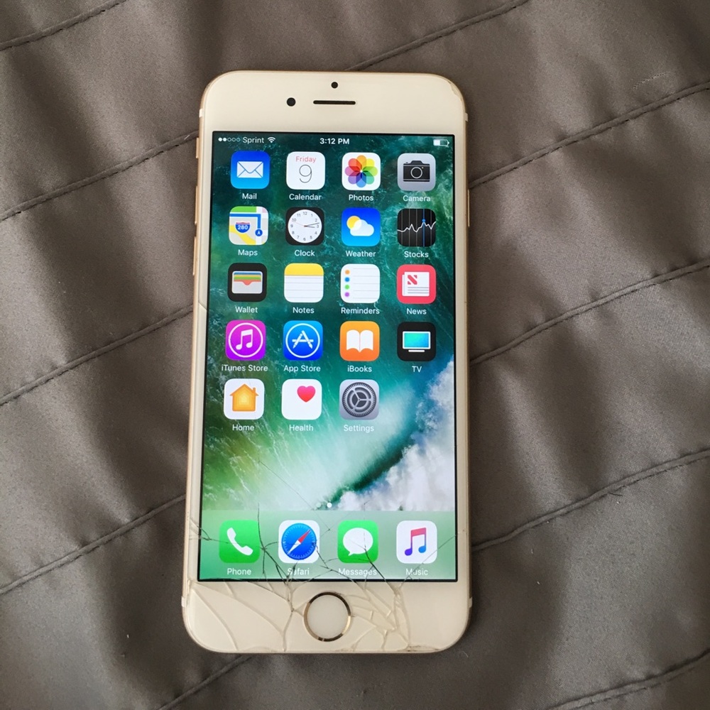 Gold iPhone 6s from sprint 16gb