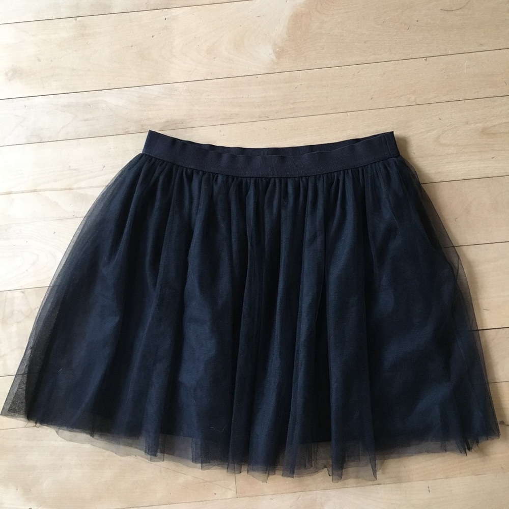 Lauren Conrad Black Tutu Style Skirt
