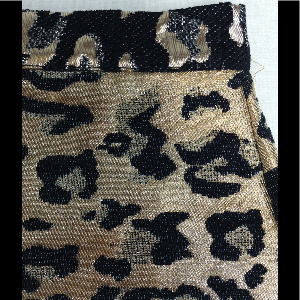 $68 TOPSHOP metallic embroidered cheetah print - Picture 3 of 5