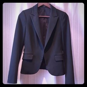 Express Black Blazer in a Size 4 Express Black Blazer in a Size 4