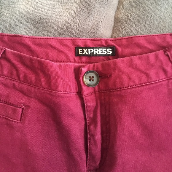 Shorts - Picture 3 of 3