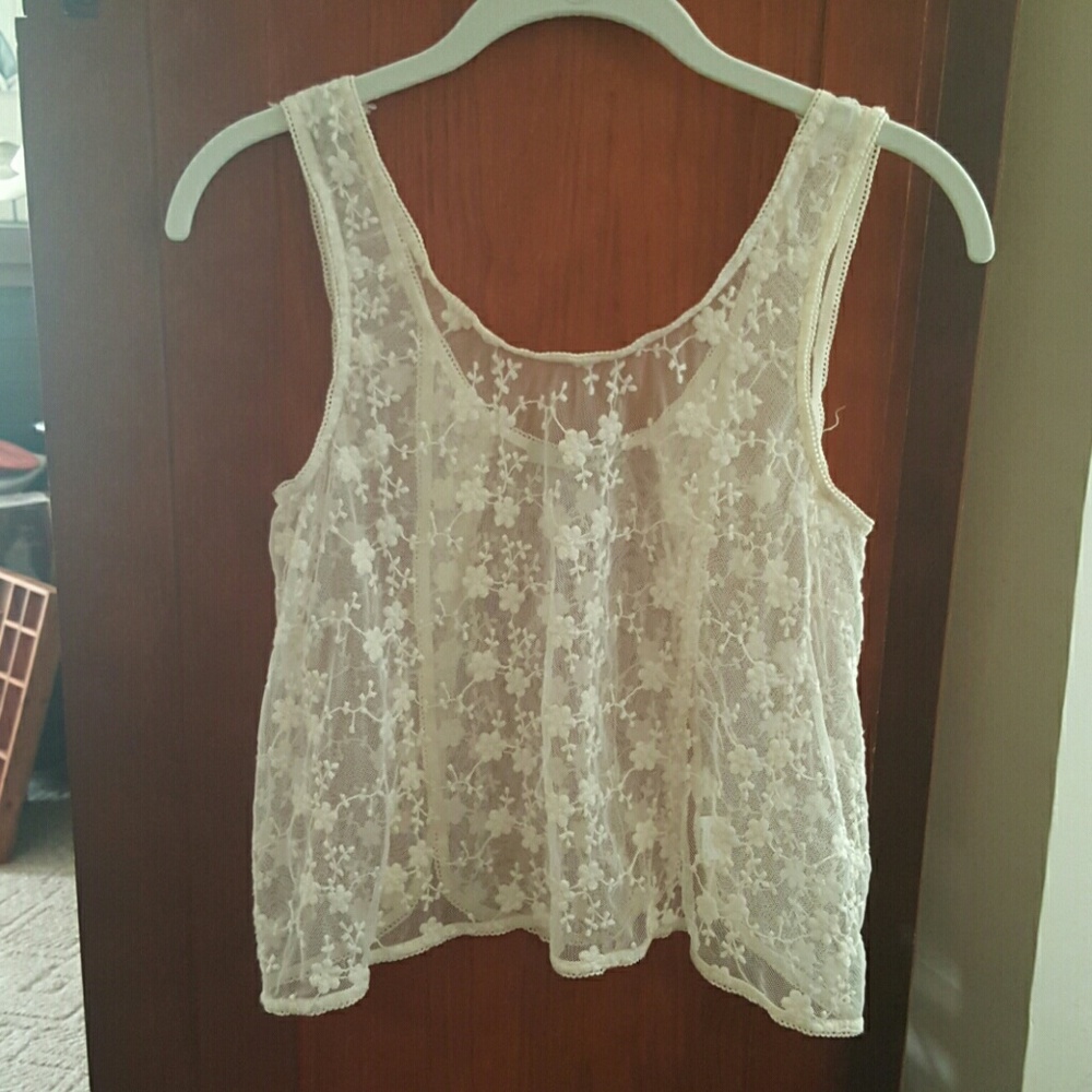 Lacy tank euc