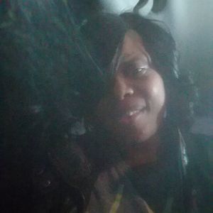 Meet your Posher, Denise