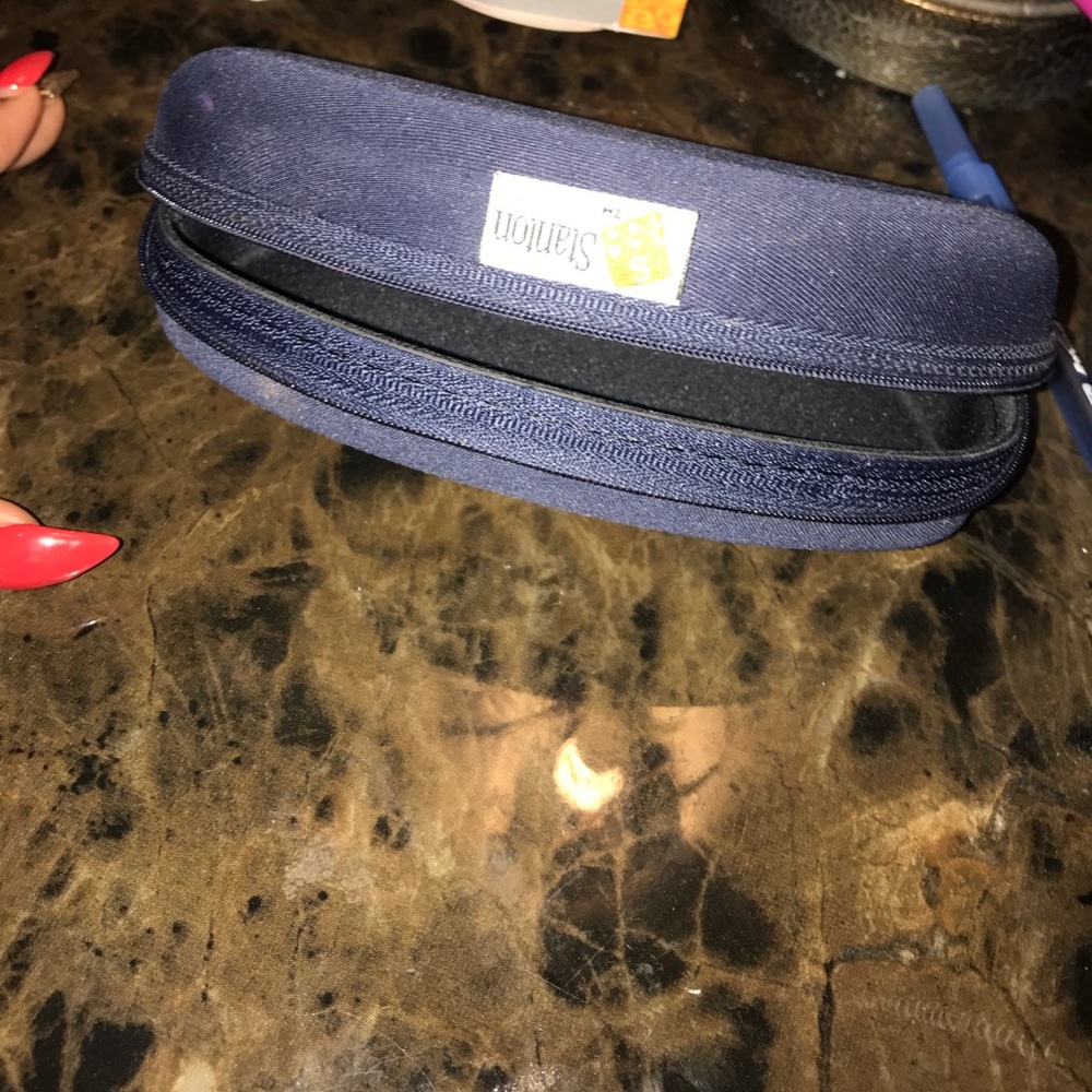 Glesses case