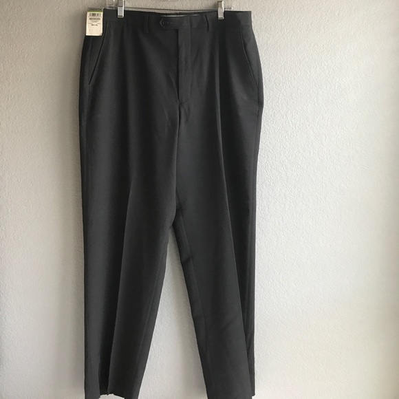 Charcoal color Men's dress pant size 38 w x 32 L - Picture 2 of 4