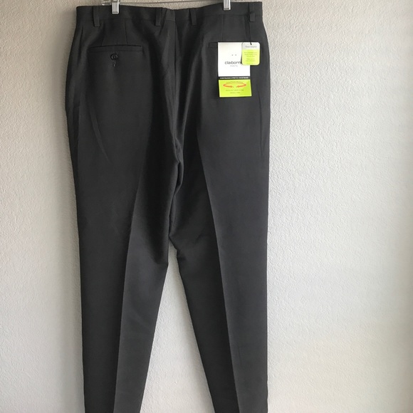 Charcoal color Men's dress pant size 38 w x 32 L - Picture 4 of 4