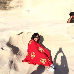 Meet your Posher, Nelia