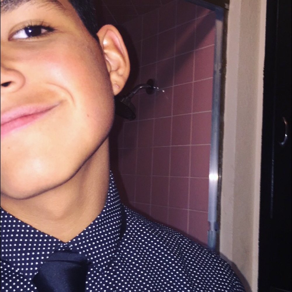 Meet your Posher, Uriel