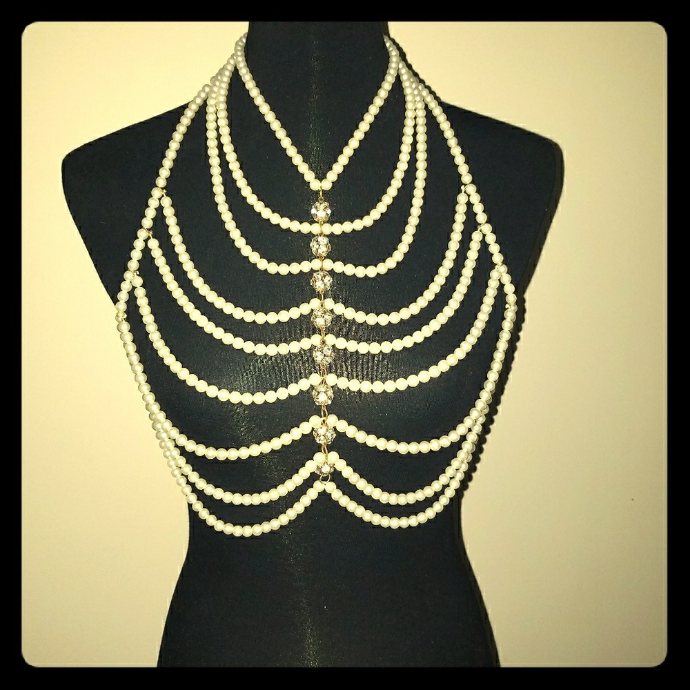 Vintage Pearl and rhinestone top or necklace