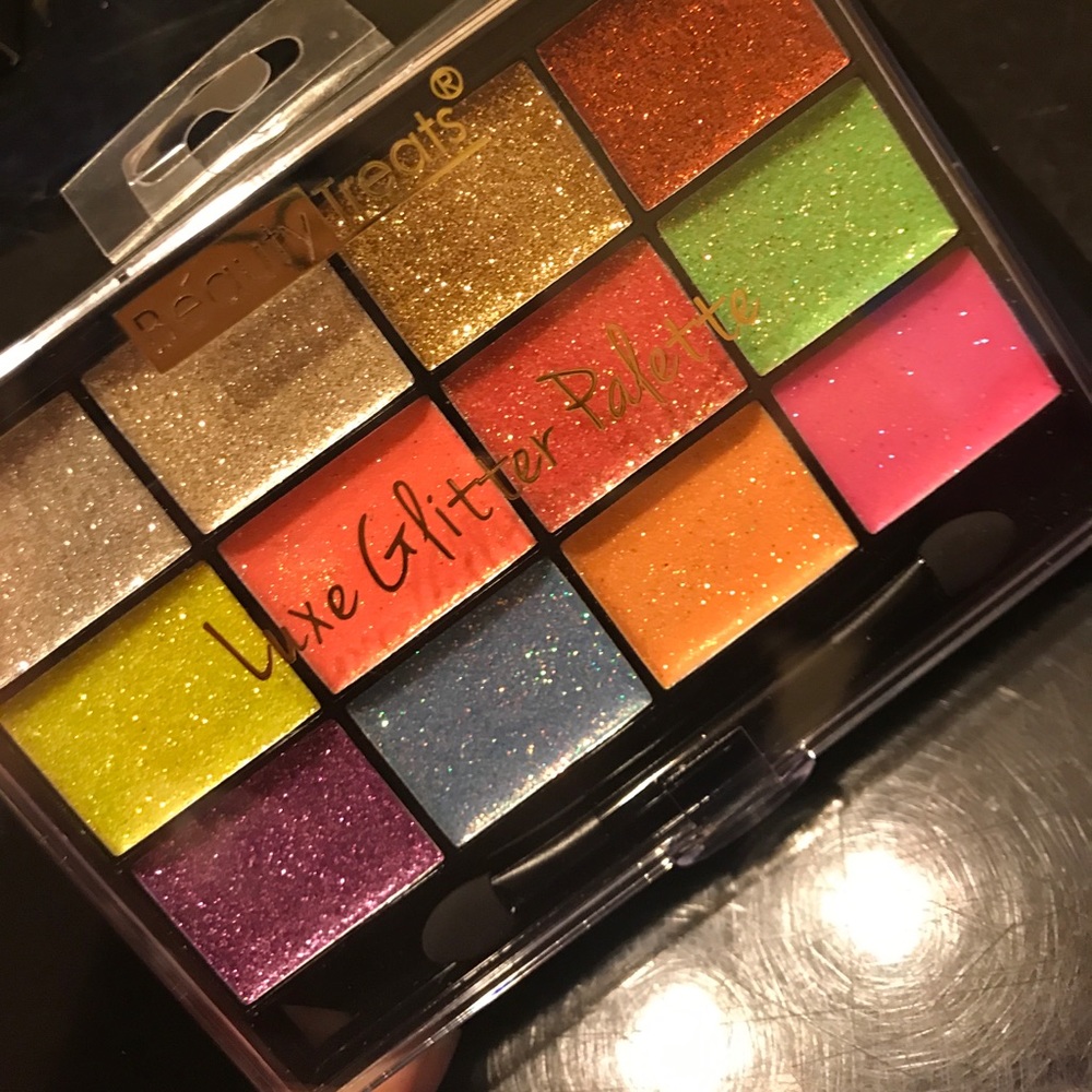 Luxe Glitter Palette - Picture 2 of 4
