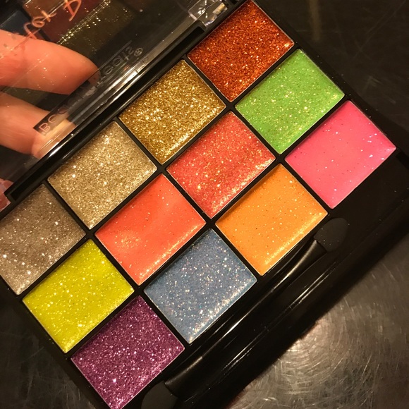 Luxe Glitter Palette - Picture 3 of 4