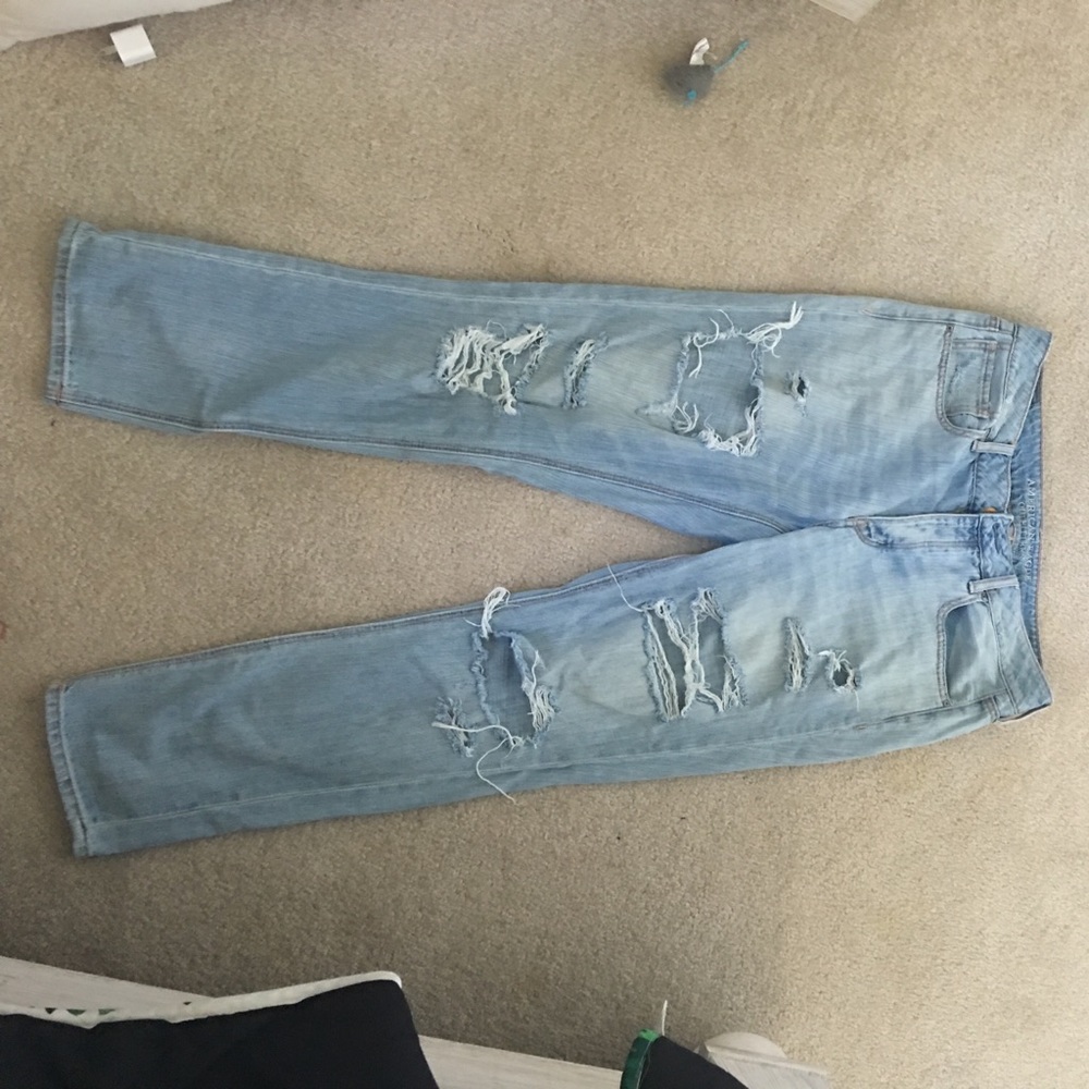 American Eagle high waisted boyfriend jean