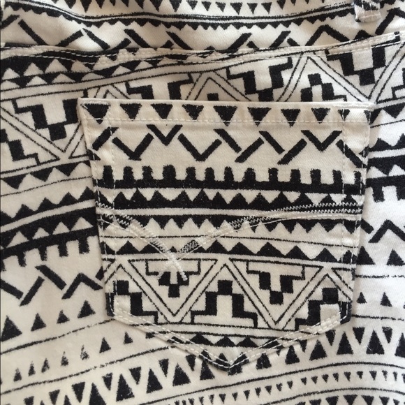 Bullhead Black/ivory superstretch geometricpattern - Picture 7 of 8