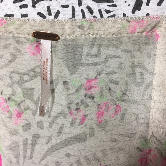 f я є є ρ є σ ρ ℓ є ღ  floral sheer tank - Picture 2 of 6