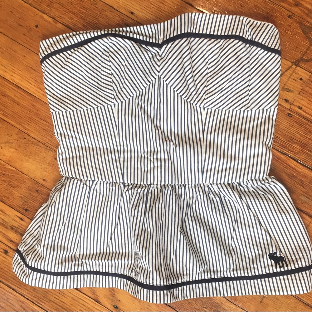 Abercrombie strapless blue & white stripped top 💙