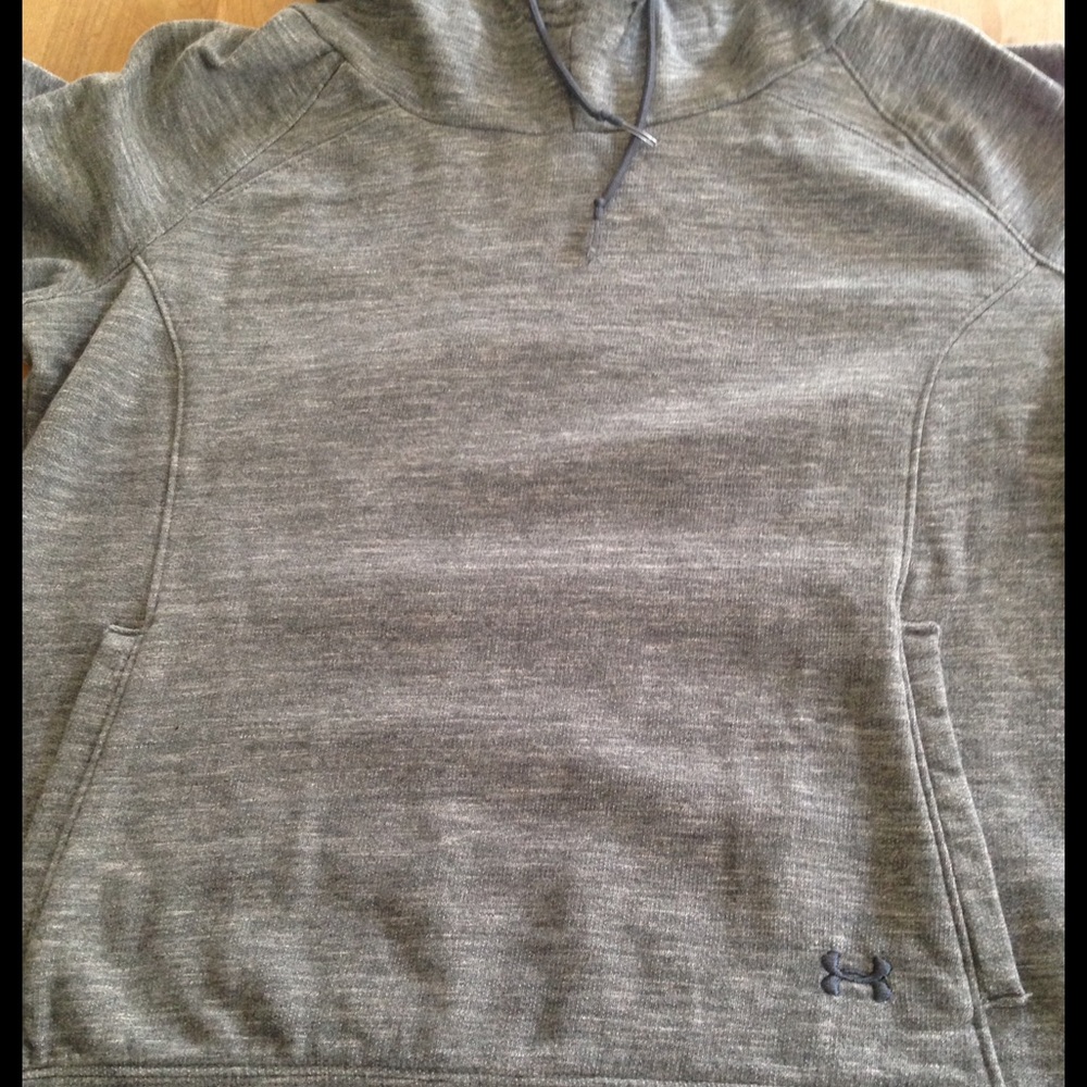 Under Armour hooded sweatshirt. Medium. Gray.