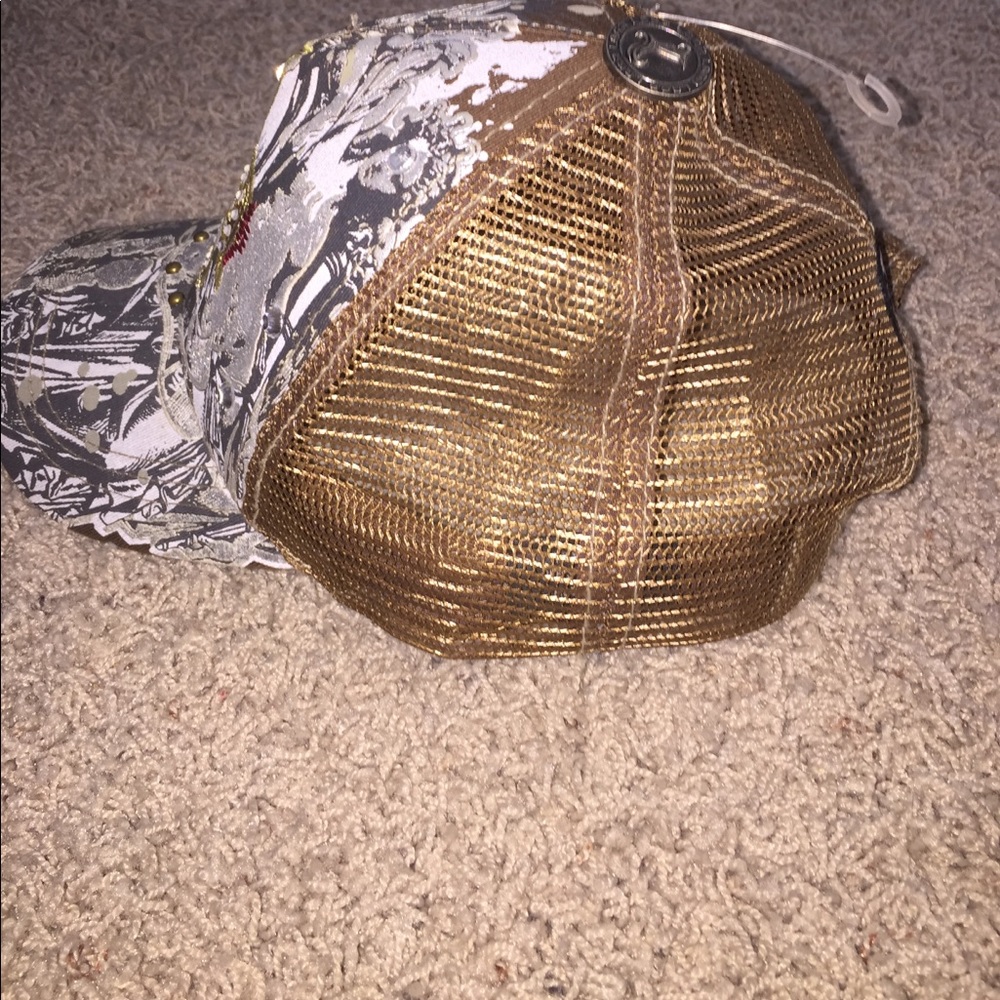 L.O.G.A hat - Picture 2 of 3
