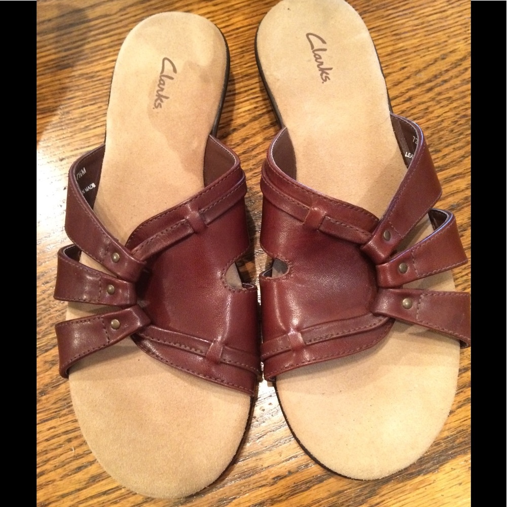Clarks leather Sandals Size 71/2 M