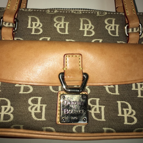 Dooney & Bourke purse - Picture 2 of 4