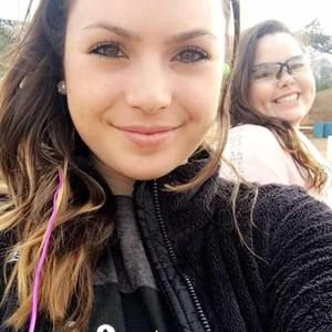 Meet your Posher, Cassie