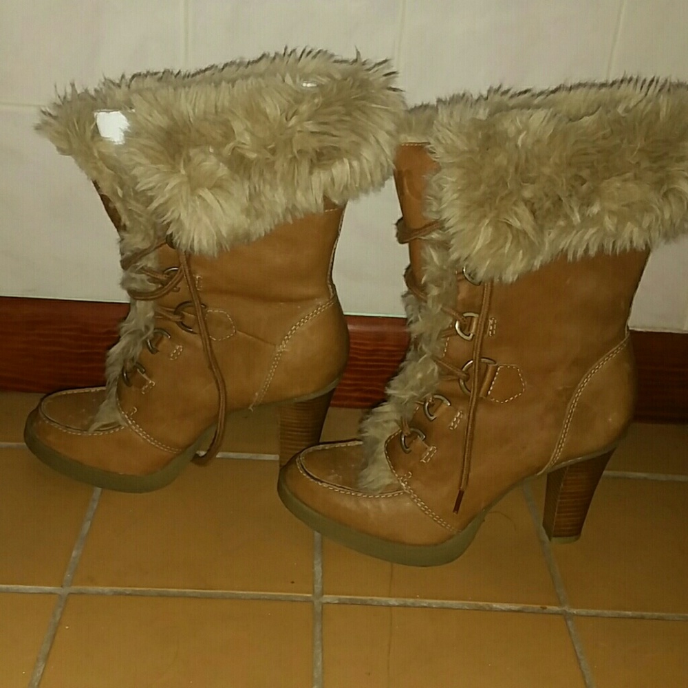 Report heeled boots