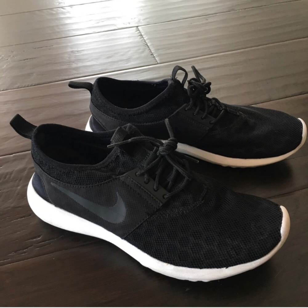 Nike juvenate size 9.5