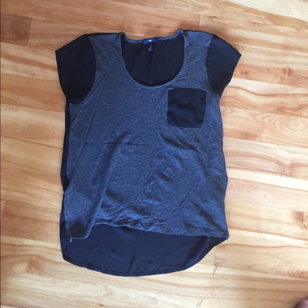 Gap gray/black short sleeve