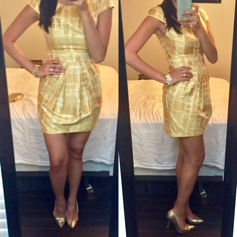 Gold cocktail dress 🥂