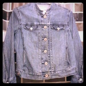 LEVI STRETCH DENIM JACKET WITH VINTAGE  STYLING