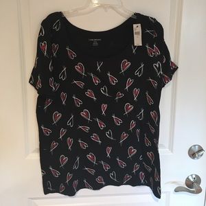 Plus size black heart tee