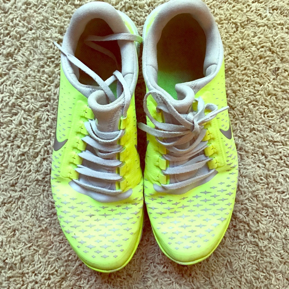 NEON NIKE FREE!!