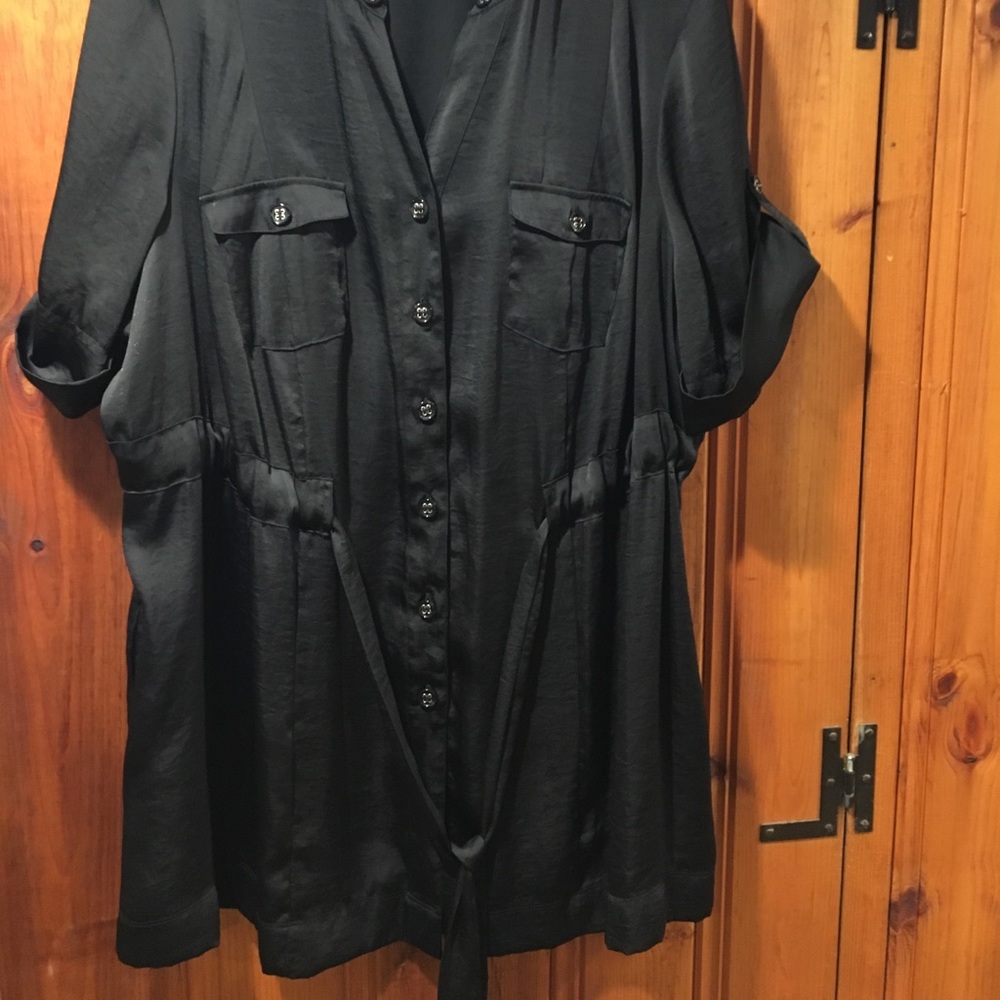 Button up blouse - Picture 4 of 7