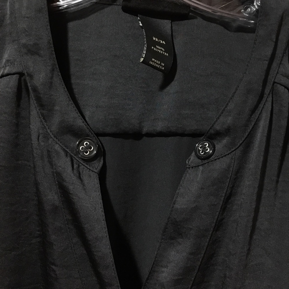 Button up blouse - Picture 7 of 7