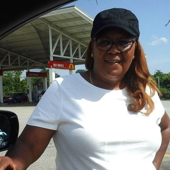 Meet your Posher, Brenda - Picture 1 of 1