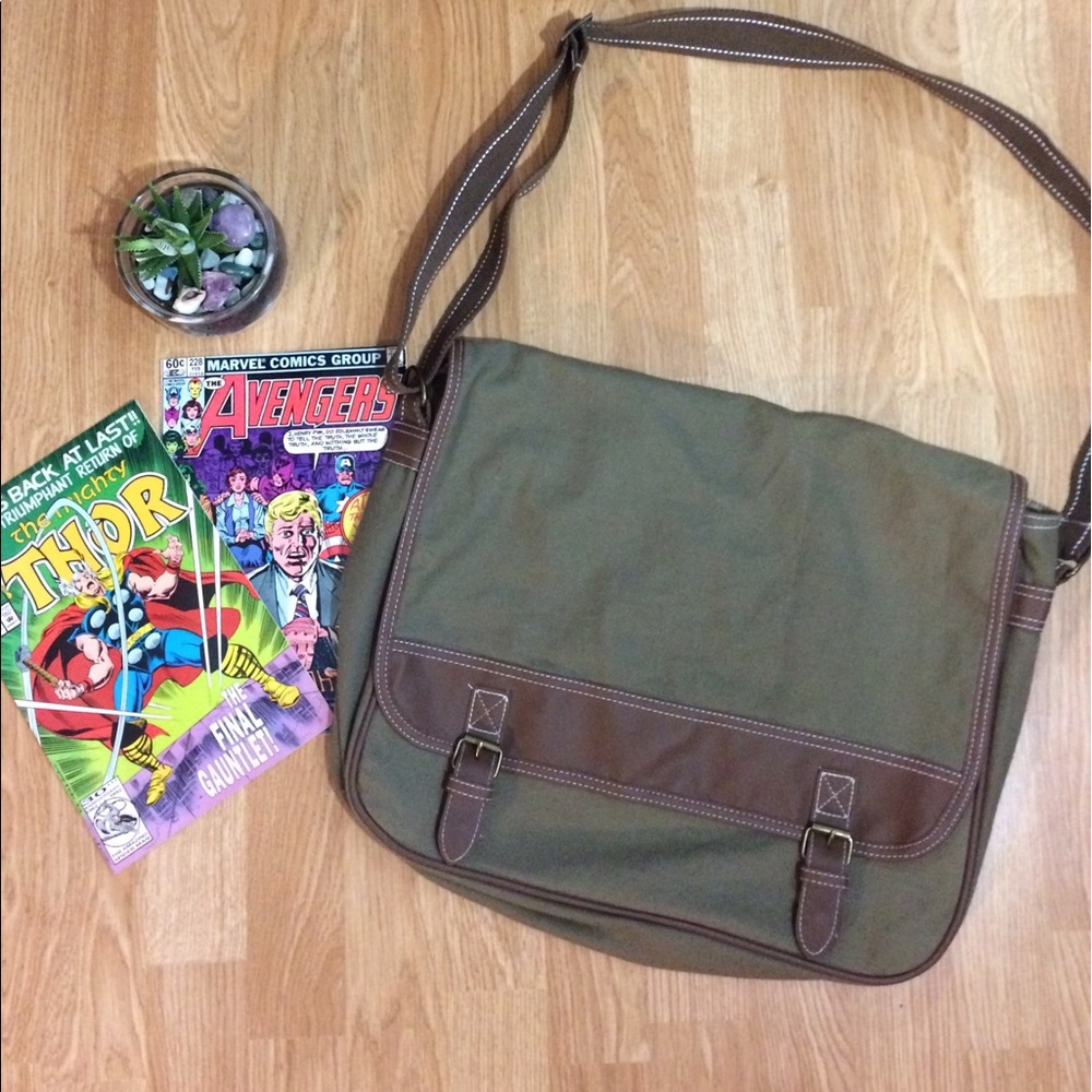Men's Messenger Bag In Perfect Condition