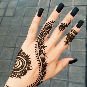 Meet your Posher, Kendra