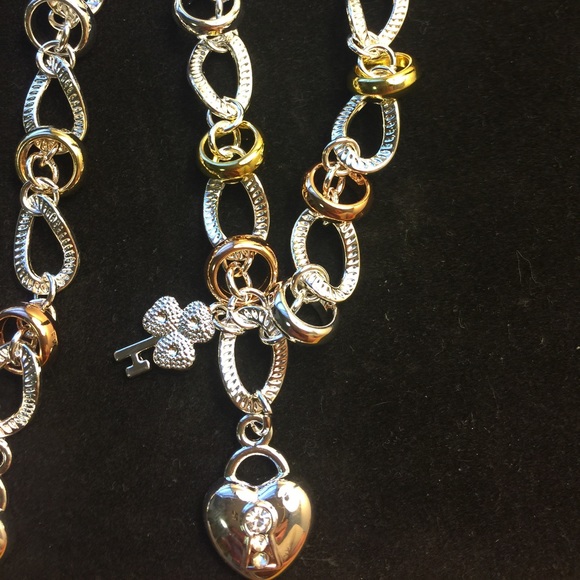 ⭐️Jewelry Lot Sale⭐️ BEST OFFER!? - Picture 2 of 8