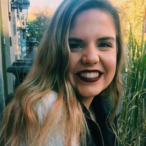 Meet your Posher, Olivia