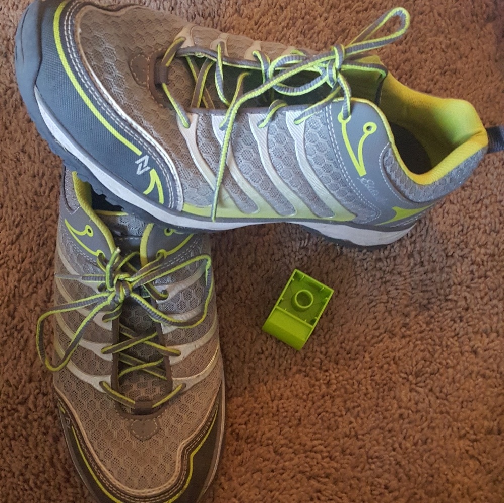 Eddie Bouer in good conditions. Feel free to make